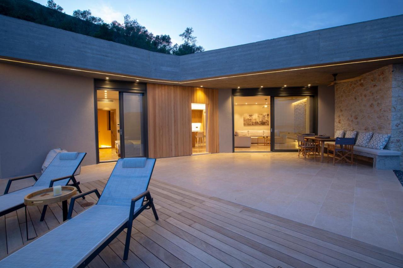 Blooms Of Sivota Bay - Luxury Villas With Private Heated Pool Exterior foto